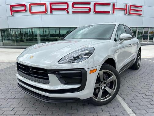 Chalk 2024 Porsche Macan
