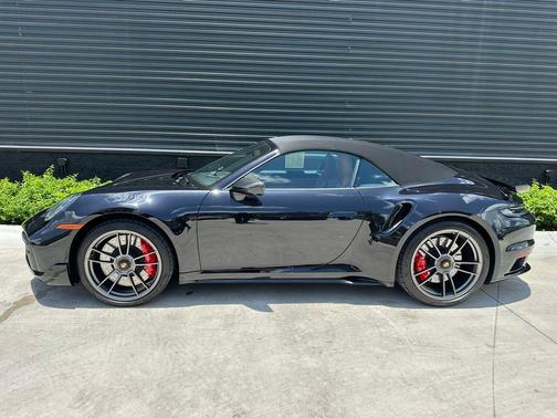 2025 Porsche 911 Turbo