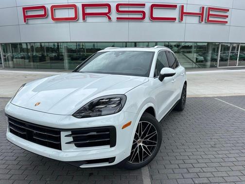 2025 Porsche Cayenne Base