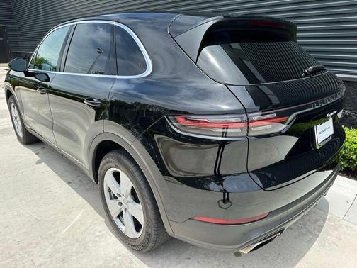 2019 Porsche Cayenne Base