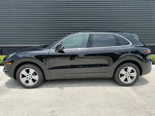 2019 Porsche Cayenne Base