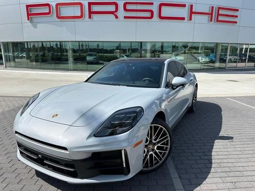 2025 Porsche Panamera Base