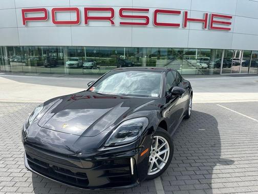2025 Porsche Panamera Base