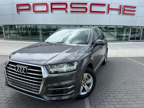 2019 Audi Q7 45 Premium Plus