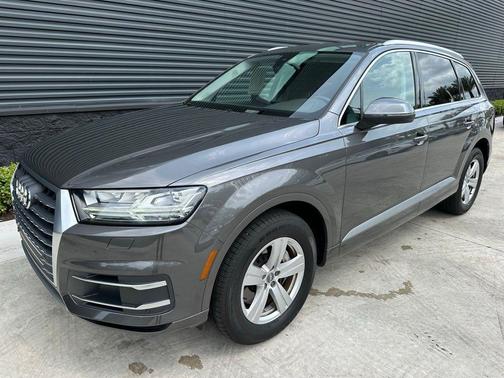 2019 Audi Q7 45 Premium Plus