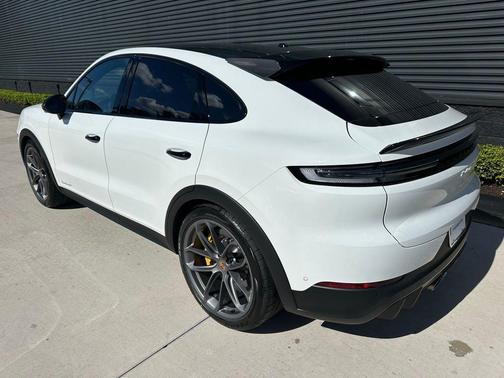 2026 Porsche Cayenne Turbo GT