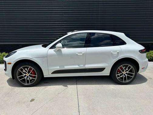 2025 Porsche Macan S