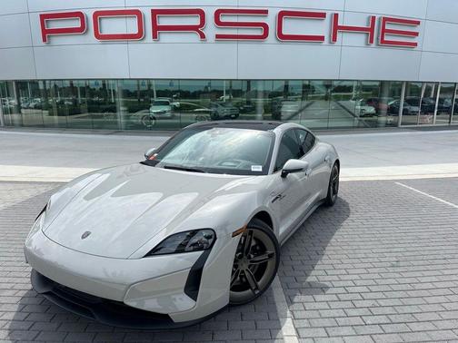 2025 Porsche Taycan Turbo