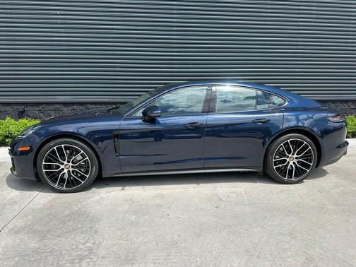 2021 Porsche Panamera Base