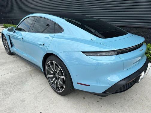 2023 Porsche Taycan Base