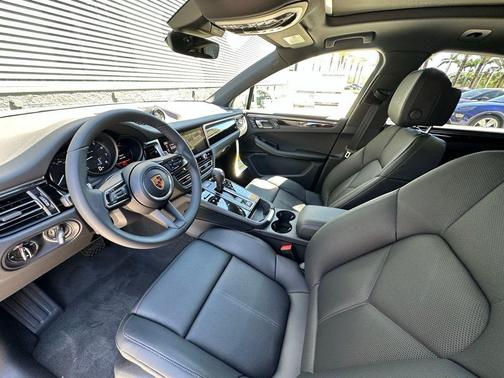 Chalk 2026 Porsche Macan Base