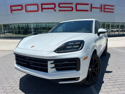 Carrara White Metallic 2026 Porsche Cayenne Base