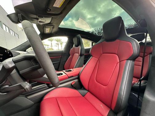 2026 Porsche Taycan GTS