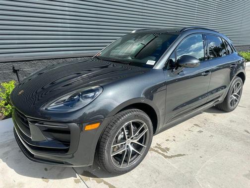 2025 Porsche Macan