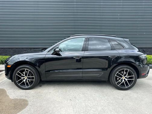 2023 Porsche Macan 