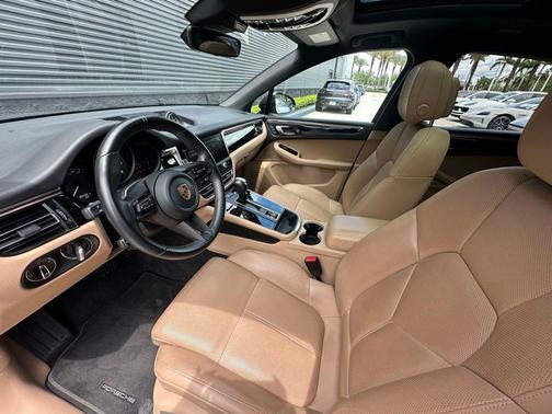 2023 Porsche Macan 