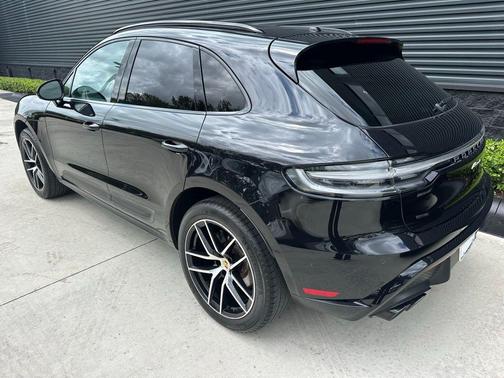2023 Porsche Macan 