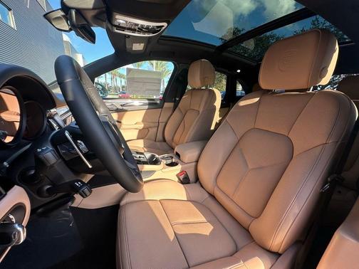 2026 Porsche Macan S