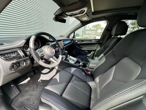 2024 Porsche Macan