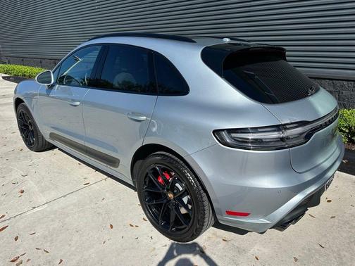 2024 Porsche Macan GTS