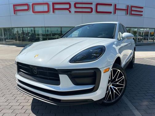 Carrara White Metallic 2026 Porsche Macan Base