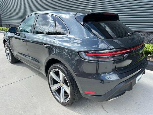 2024 Porsche Macan