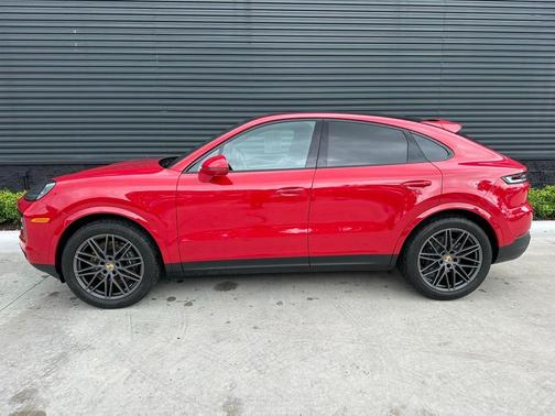 2024 Porsche Cayenne AWD