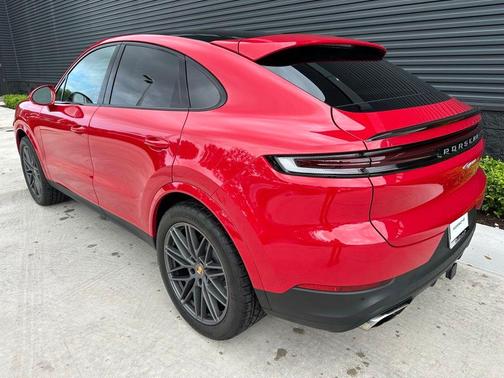 2024 Porsche Cayenne AWD