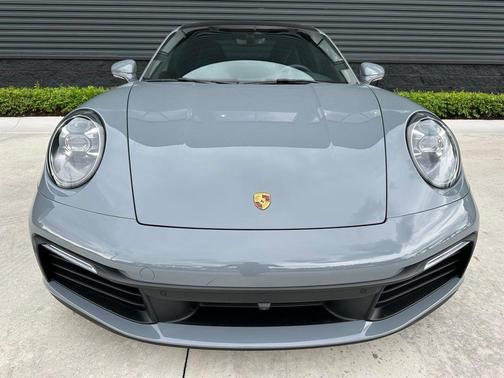 2024 Porsche 911 Carrera