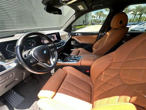 Alpine White 2024 BMW X5 sDrive40i