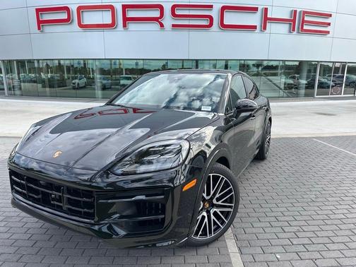 2025 Porsche Cayenne AWD
