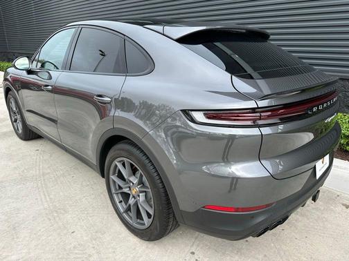 2024 Porsche Cayenne S Coupe AWD