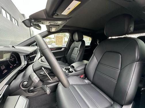 2024 Porsche Cayenne S Coupe AWD