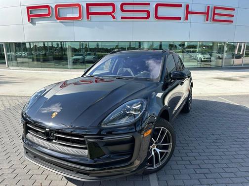 2025 Porsche Macan T