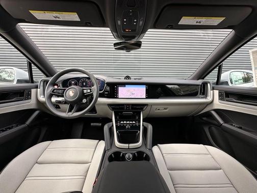 2026 Porsche Cayenne AWD