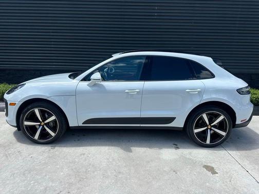 Carrara White 2024 Porsche Macan
