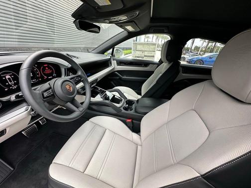 Chalk 2026 Porsche Cayenne S Coupe AWD