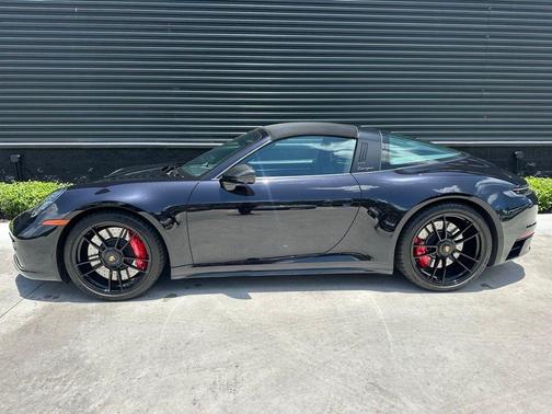 2023 Porsche 911 Targa 4S