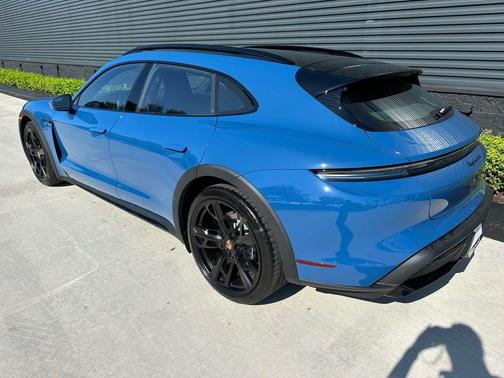 2025 Porsche Taycan 4S