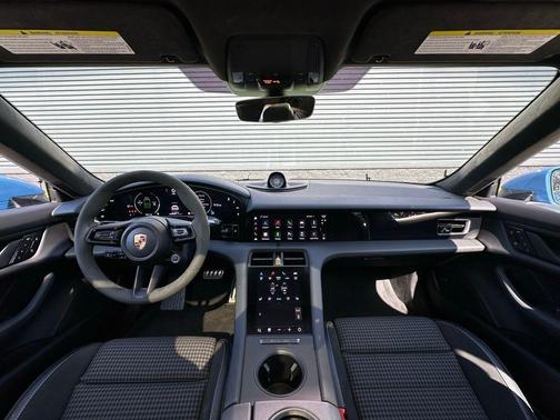 2025 Porsche Taycan 4S