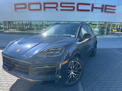 2025 Porsche Cayenne Base