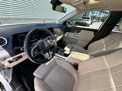 2023 Mercedes-Benz GLA 250 Base