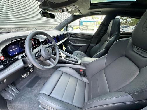 Slate Gray 2026 Porsche Macan Turbo