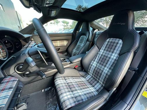 2025 Porsche 911 Turbo S