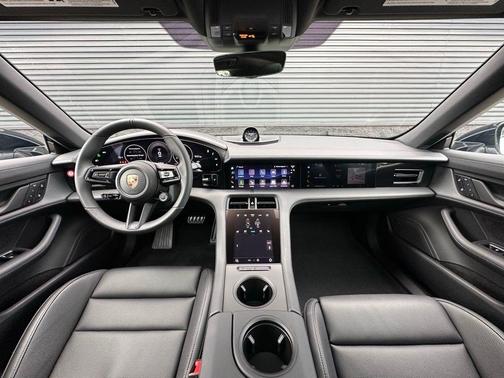 2026 Porsche Taycan 4S