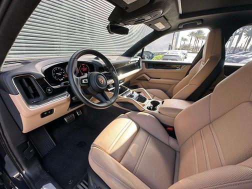 2024 Porsche Cayenne E-Hybrid Turbo