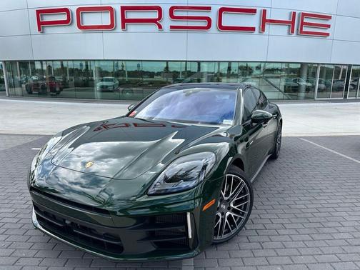 2025 Porsche Panamera E-Hybrid 4