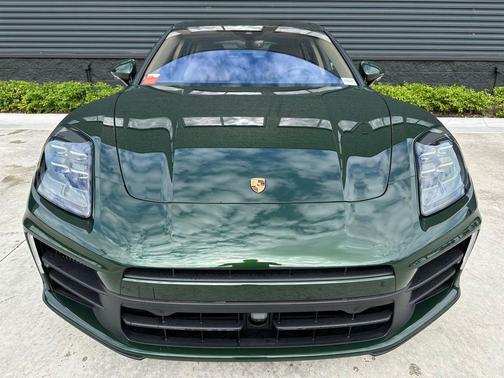 2025 Porsche Panamera E-Hybrid 4