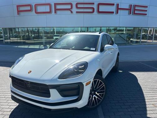 2025 Porsche Macan T