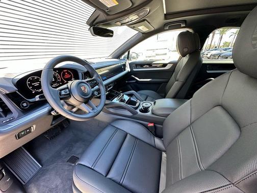 2026 Porsche Cayenne AWD